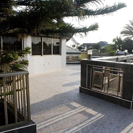 Eastgate Hotel Akra Dış mekan fotoğraf