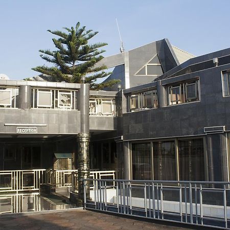 Eastgate Hotel Akra Dış mekan fotoğraf