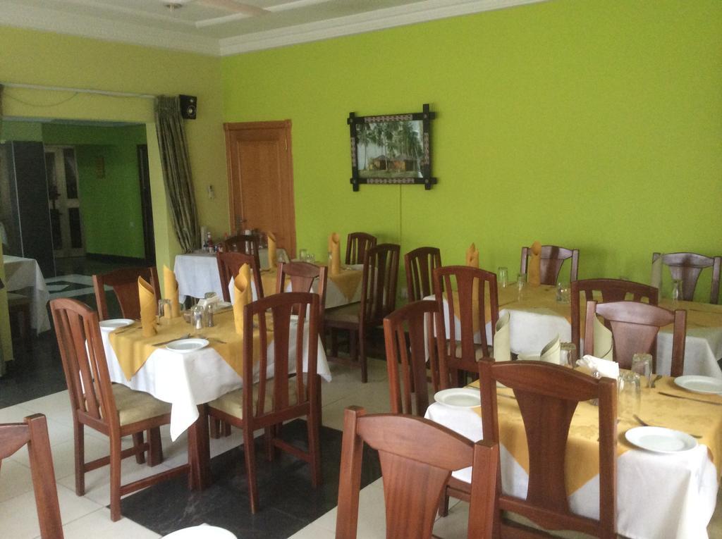 Eastgate Hotel Akra Dış mekan fotoğraf