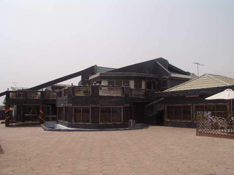 Eastgate Hotel Akra Dış mekan fotoğraf