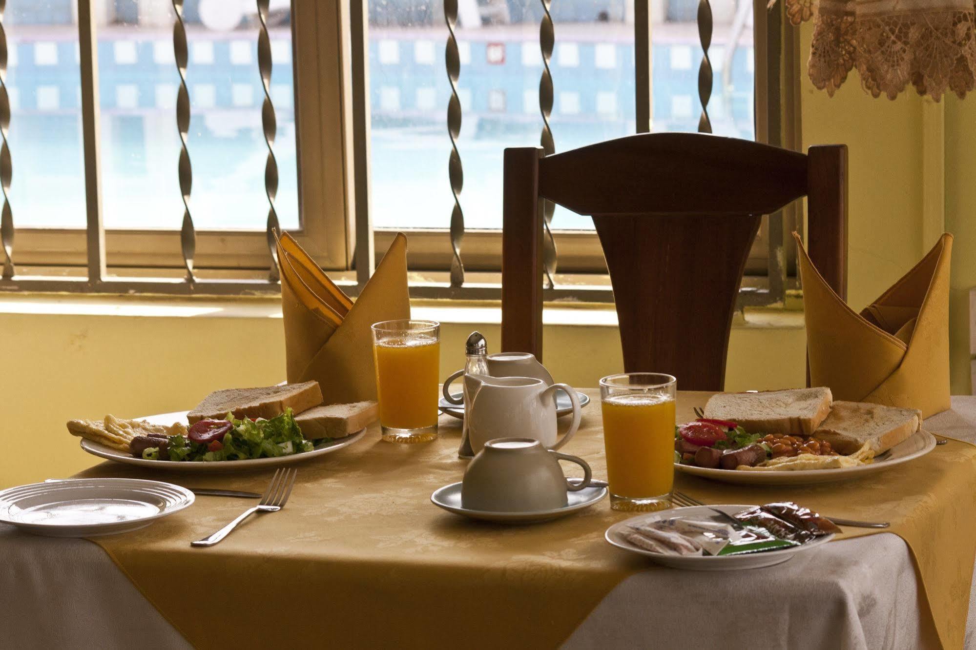 Eastgate Hotel Akra Dış mekan fotoğraf