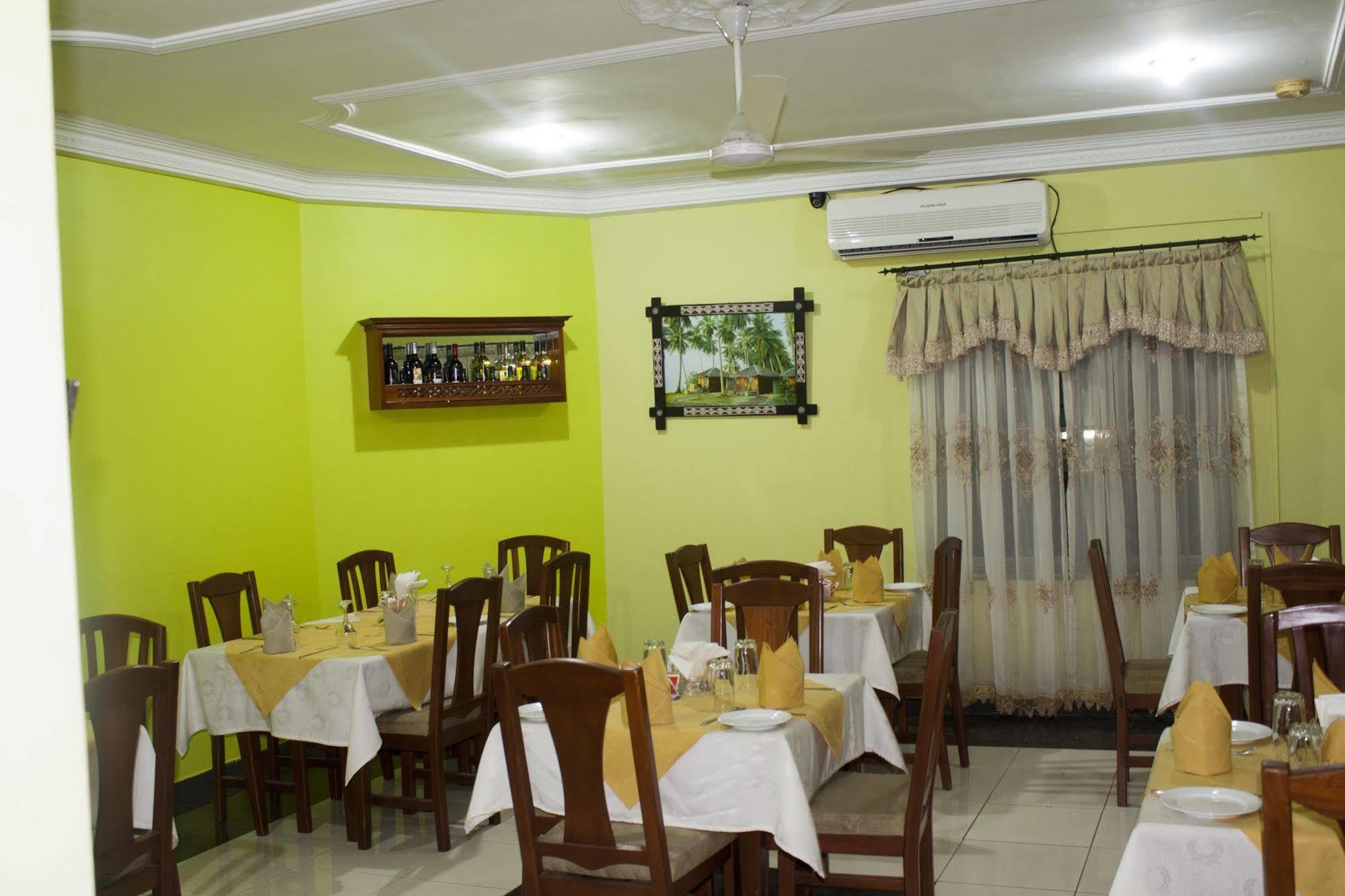 Eastgate Hotel Akra Dış mekan fotoğraf